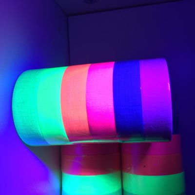 Fita de advertência da fita fluorescente de néon luminosa leve preta UV de pano de algodão da fita adesiva para o partido fornecedor